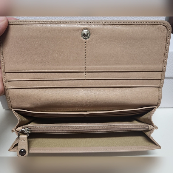 JIMMY CHOO Star Stud Leather Wallet ****SALE SALE SALE**** - Picture 5 of 15